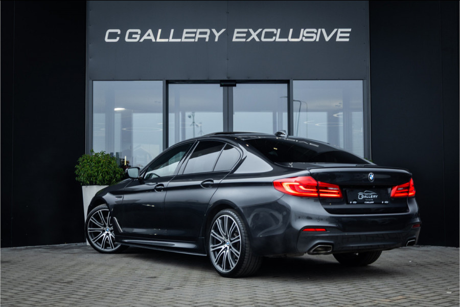 BMW 5 Serie 520i High Executive Edition - M Sport | Panorama | H&K | Memory