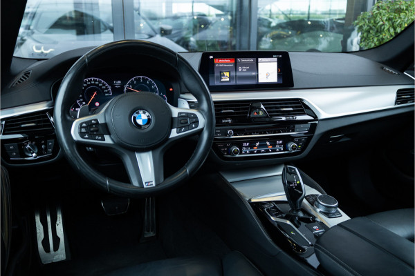 BMW 5 Serie 520i High Executive Edition - M Sport | Panorama | H&K | Memory
