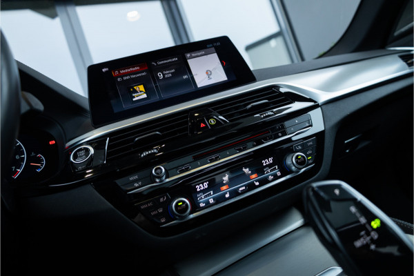 BMW 5 Serie 520i High Executive Edition - M Sport | Panorama | H&K | Memory