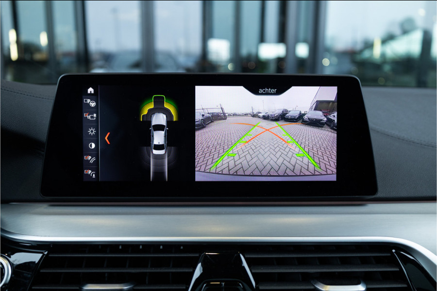 BMW 5 Serie 520i High Executive Edition - M Sport | Panorama | H&K | Memory