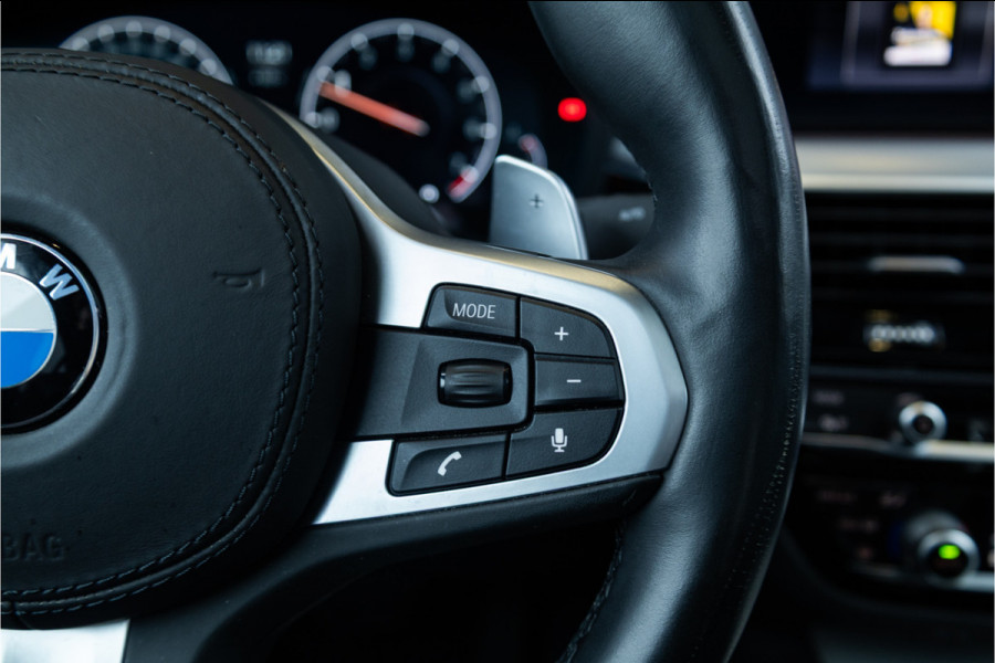 BMW 5 Serie 520i High Executive Edition - M Sport | Panorama | H&K | Memory