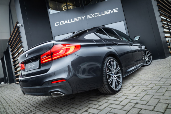 BMW 5 Serie 520i High Executive Edition - M Sport | Panorama | H&K | Memory