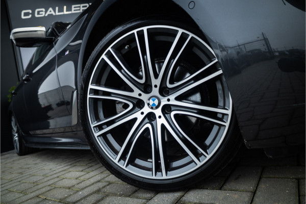 BMW 5 Serie 520i High Executive Edition - M Sport | Panorama | H&K | Memory