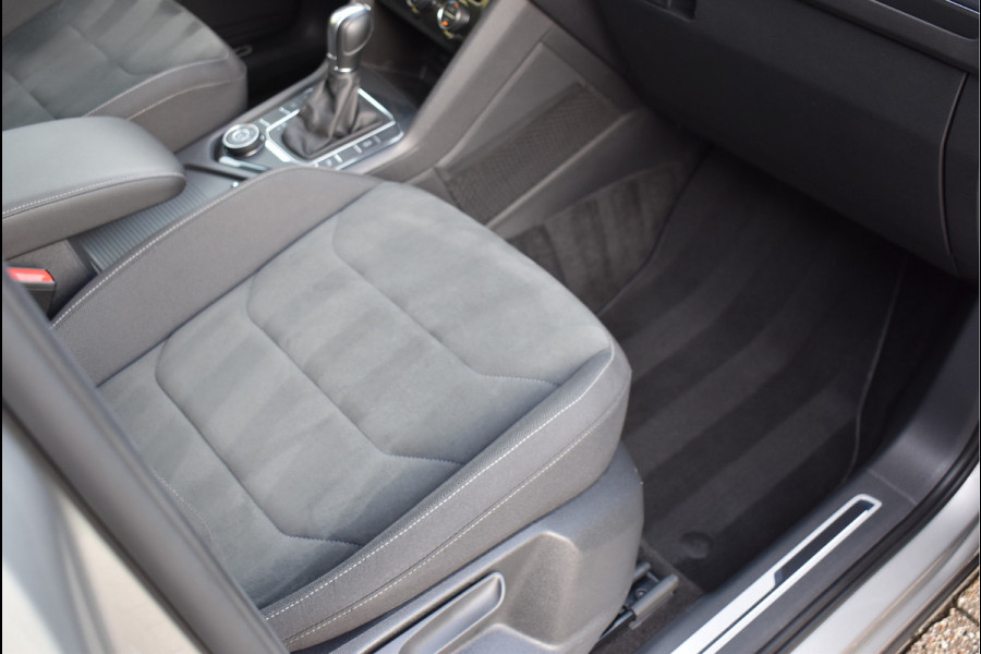 Volkswagen Tiguan 1.4 TSI 4-Motion 150 Pk R-Line Pano Navi DCC Full Led 20 Inch Suzuka