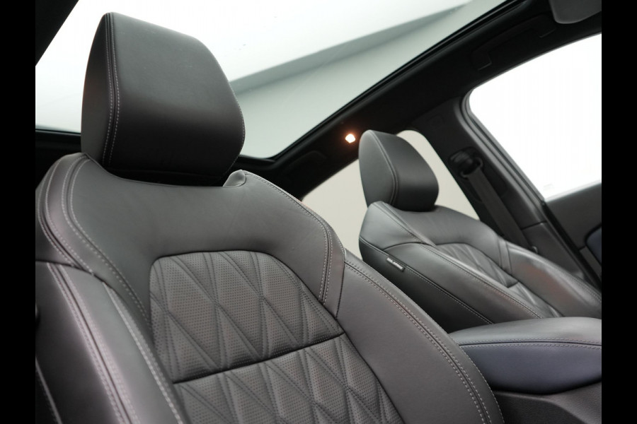 Nissan QASHQAI 1.3 MHEV Xtronic Tekna Automaat | Panodak | Trekhaak Afn | Adaptive Cruise | Lederen Sportstoelen Massage & Memory | BOSE Sound | 360 Camera | Keyless | Apple Carplay | 19"L.M |