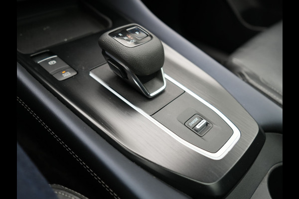 Nissan QASHQAI 1.3 MHEV Xtronic Tekna Automaat | Panodak | Trekhaak Afn | Adaptive Cruise | Lederen Sportstoelen Massage & Memory | BOSE Sound | 360 Camera | Keyless | Apple Carplay | 19"L.M |