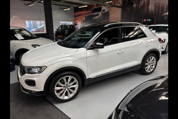Volkswagen T-Roc 1.5 TSI Sport / Camera / Panorama Dak