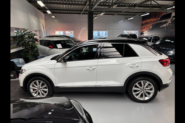 Volkswagen T-Roc 1.5 TSI Sport / Camera / Panorama Dak