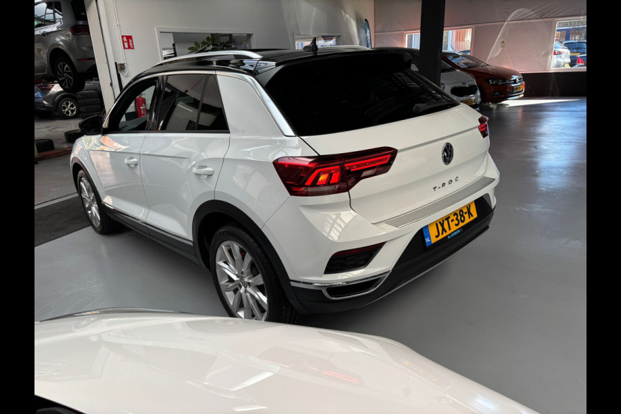 Volkswagen T-Roc 1.5 TSI Sport / Camera / Panorama Dak