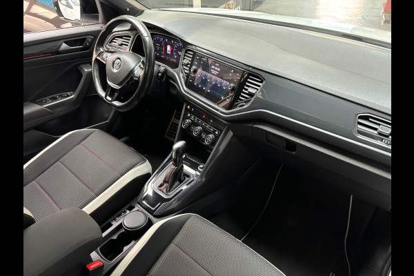 Volkswagen T-Roc 1.5 TSI Sport / Camera / Panorama Dak
