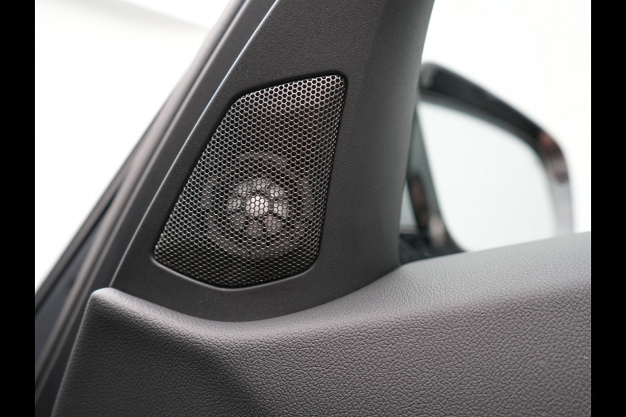 BMW 3 Serie Touring 320e Sportline FACELIFT Plug In Hybrid Dealer O.H PHEV | Panodak | Widescreen Navi | Harman Kardon | Camera | Keyless | Stuurverwarming | Apple Carplay | BLIS |