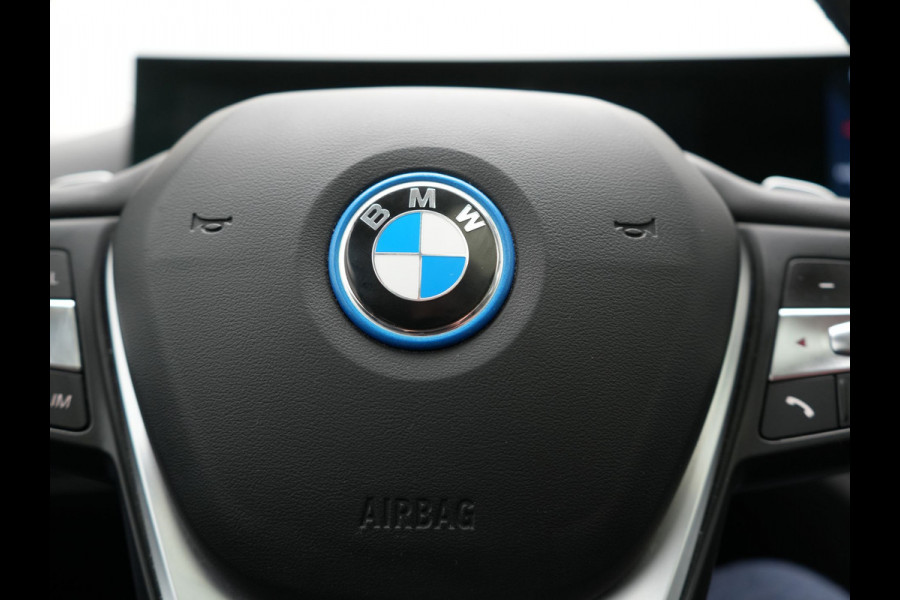 BMW 3 Serie Touring 320e Sportline FACELIFT Plug In Hybrid Dealer O.H PHEV | Panodak | Widescreen Navi | Harman Kardon | Camera | Keyless | Stuurverwarming | Apple Carplay | BLIS |