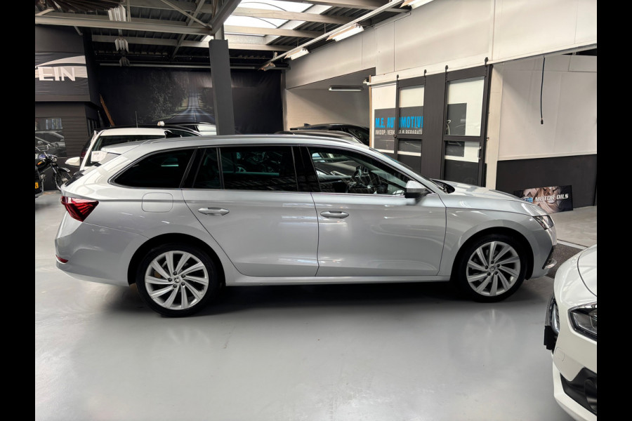 Škoda Octavia Combi 1.4 TSI iV PHEV Sportline Business / Panorama Dak