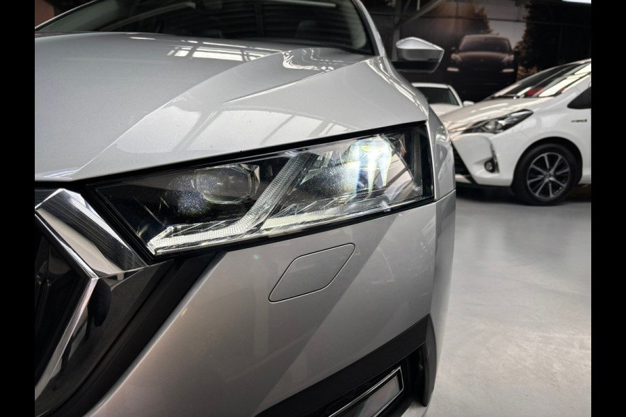 Škoda Octavia Combi 1.4 TSI iV PHEV Sportline Business / Panorama Dak