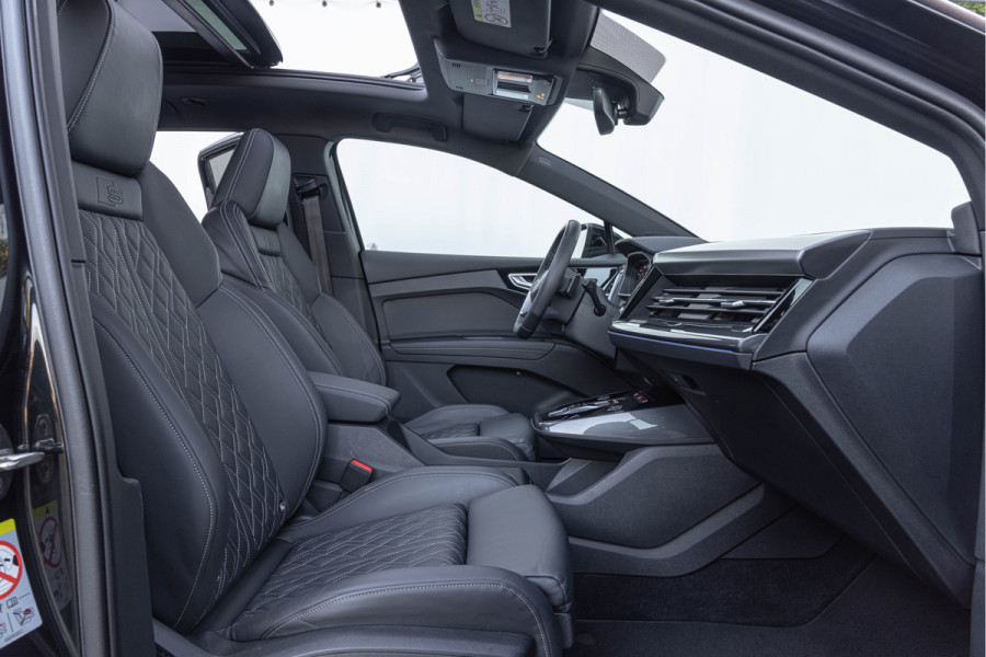 Audi Q4 e-tron 50 Quattro 300pk 77 kWh S-stoelen Pano Sonos 21'' ACC HuD