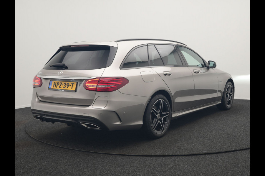 Mercedes-Benz C-Klasse Estate 300 e Business Solution AMG Plug In Hybrid 320pk PHEV | Trekhaak af Fabriek | Adaptive Cruise | Alcantara Sportstoelen Verwarmd | Apple Carplay | Camera | BLIS | 18"L.M |