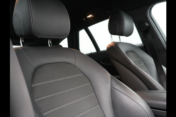 Mercedes-Benz C-Klasse Estate 300 e Business Solution AMG Plug In Hybrid 320pk PHEV | Trekhaak af Fabriek | Adaptive Cruise | Alcantara Sportstoelen Verwarmd | Apple Carplay | Camera | BLIS | 18"L.M |