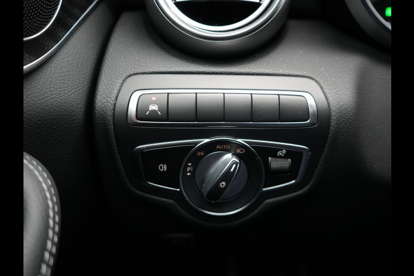 Mercedes-Benz C-Klasse Estate 300 e Business Solution AMG Plug In Hybrid 320pk PHEV | Trekhaak af Fabriek | Adaptive Cruise | Alcantara Sportstoelen Verwarmd | Apple Carplay | Camera | BLIS | 18"L.M |