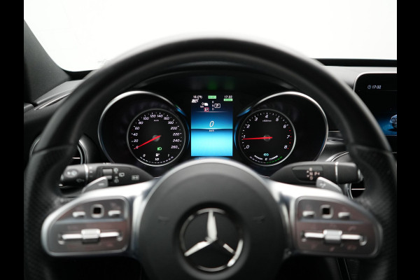 Mercedes-Benz C-Klasse Estate 300 e Business Solution AMG Plug In Hybrid 320pk PHEV | Trekhaak af Fabriek | Adaptive Cruise | Alcantara Sportstoelen Verwarmd | Apple Carplay | Camera | BLIS | 18"L.M |