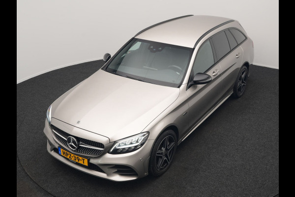 Mercedes-Benz C-Klasse Estate 300 e Business Solution AMG Plug In Hybrid 320pk PHEV | Trekhaak af Fabriek | Adaptive Cruise | Alcantara Sportstoelen Verwarmd | Apple Carplay | Camera | BLIS | 18"L.M |