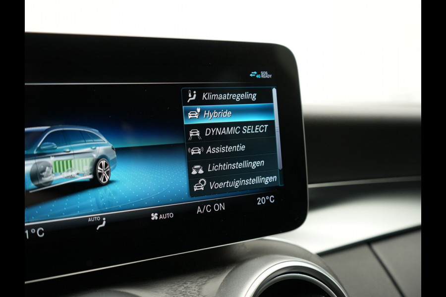Mercedes-Benz C-Klasse Estate 300 e Business Solution AMG Plug In Hybrid 320pk PHEV | Trekhaak af Fabriek | Adaptive Cruise | Alcantara Sportstoelen Verwarmd | Apple Carplay | Camera | BLIS | 18"L.M |