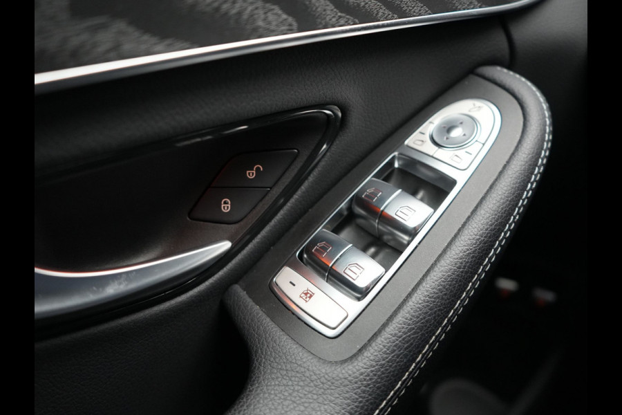 Mercedes-Benz C-Klasse Estate 300 e Business Solution AMG Plug In Hybrid 320pk PHEV | Trekhaak af Fabriek | Adaptive Cruise | Alcantara Sportstoelen Verwarmd | Apple Carplay | Camera | BLIS | 18"L.M |