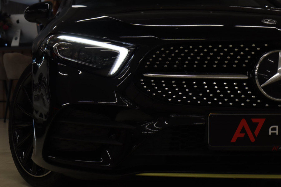 Mercedes-Benz A-Klasse 250 AMG EDITION / PANO/SFEERVER/BURM/CAM/STOELVER/VOL