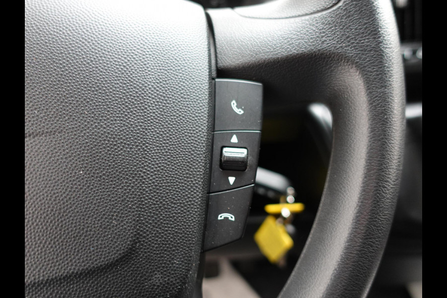 Citroën Jumper L2H2 120pk Navigatie Camera Airco Cruise control Trekhaak Sidebars 3-zits Euro6