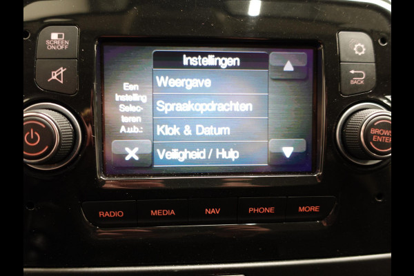 Citroën Jumper L2H2 120pk Navigatie Camera Airco Cruise control Trekhaak Sidebars 3-zits Euro6