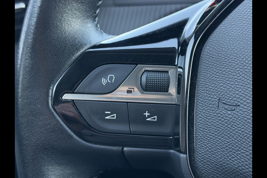Peugeot 208 1.2 PureTech Active Carplay|Clima|Cruise|Trekhaak|Goed Onderhouden|Nieuwe APK bij Aflevering