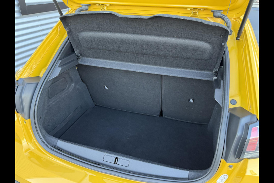 Peugeot 208 1.2 PureTech Active Carplay|Clima|Cruise|Trekhaak|Goed Onderhouden|Nieuwe APK bij Aflevering