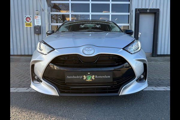 Toyota Yaris 1.5 Hybrid 130 Executive Apple CarPlay Bi-Tone