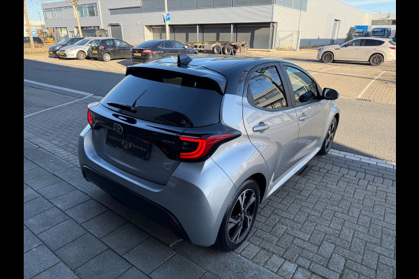 Toyota Yaris 1.5 Hybrid 130 Executive Apple CarPlay Bi-Tone