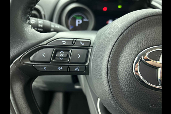 Toyota Yaris 1.5 Hybrid 130 Executive Apple CarPlay Bi-Tone