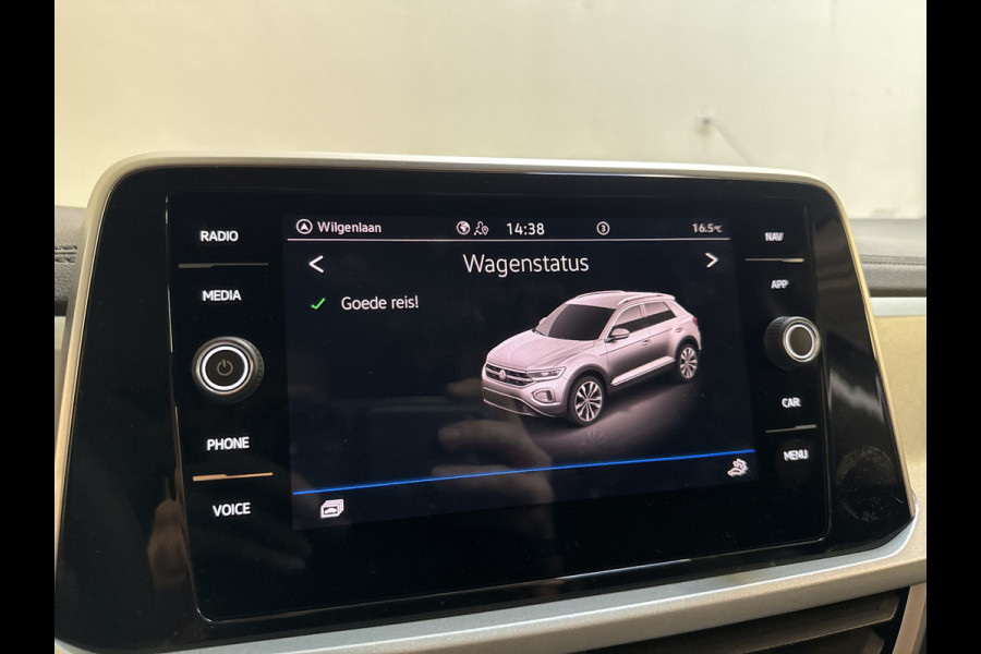 Volkswagen T-Roc TSI 115PK LIFE GOAL EDITION NAVI/CARPLAY/STOELVERWARMING/ FABRIEKSGARANTIE