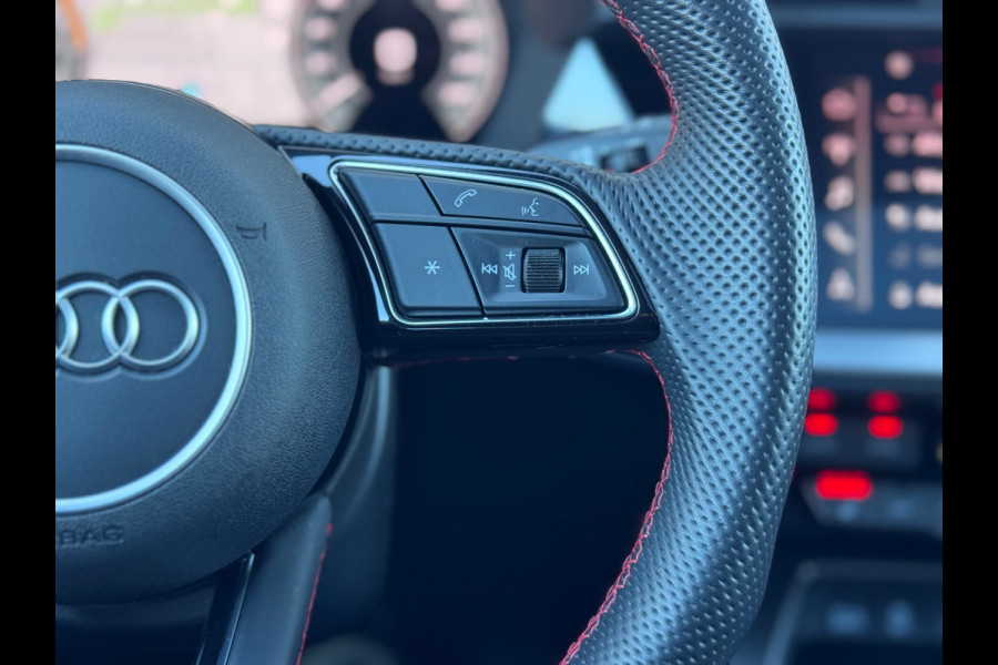 Audi A3 Sportback 45 TFSI e S edition Competition Pano/B&O/360