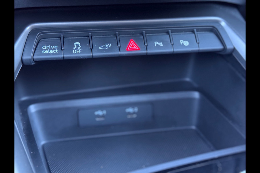 Audi A3 Sportback 45 TFSI e S edition Competition Pano/B&O/360