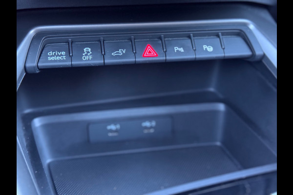 Audi A3 Sportback 45 TFSI e S edition Competition Pano/B&O/360