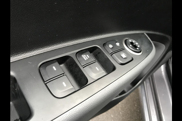 Hyundai i10 1.2i ComfortPlusLine Carplay Automaat