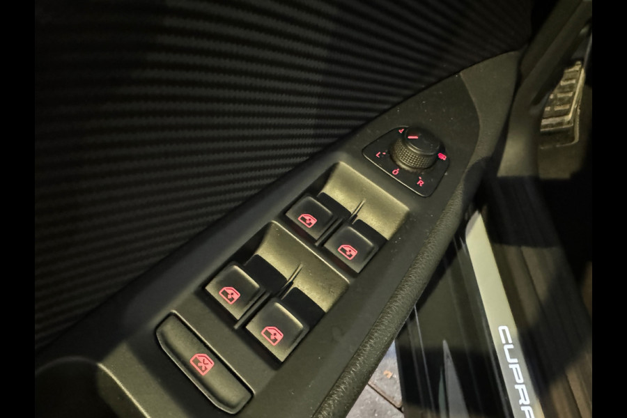 Seat Leon ST 2.0 TSI 4DRIVE CUPRA Ultimate Pano|Carbon|Keyless