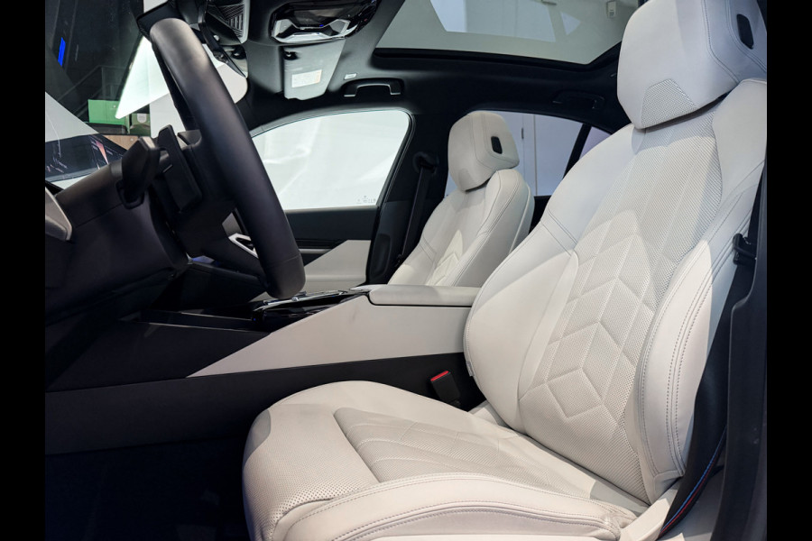 BMW 5 Serie 520i  M-Sport Pro|ShadowLine|Panorama|H/K|208PK