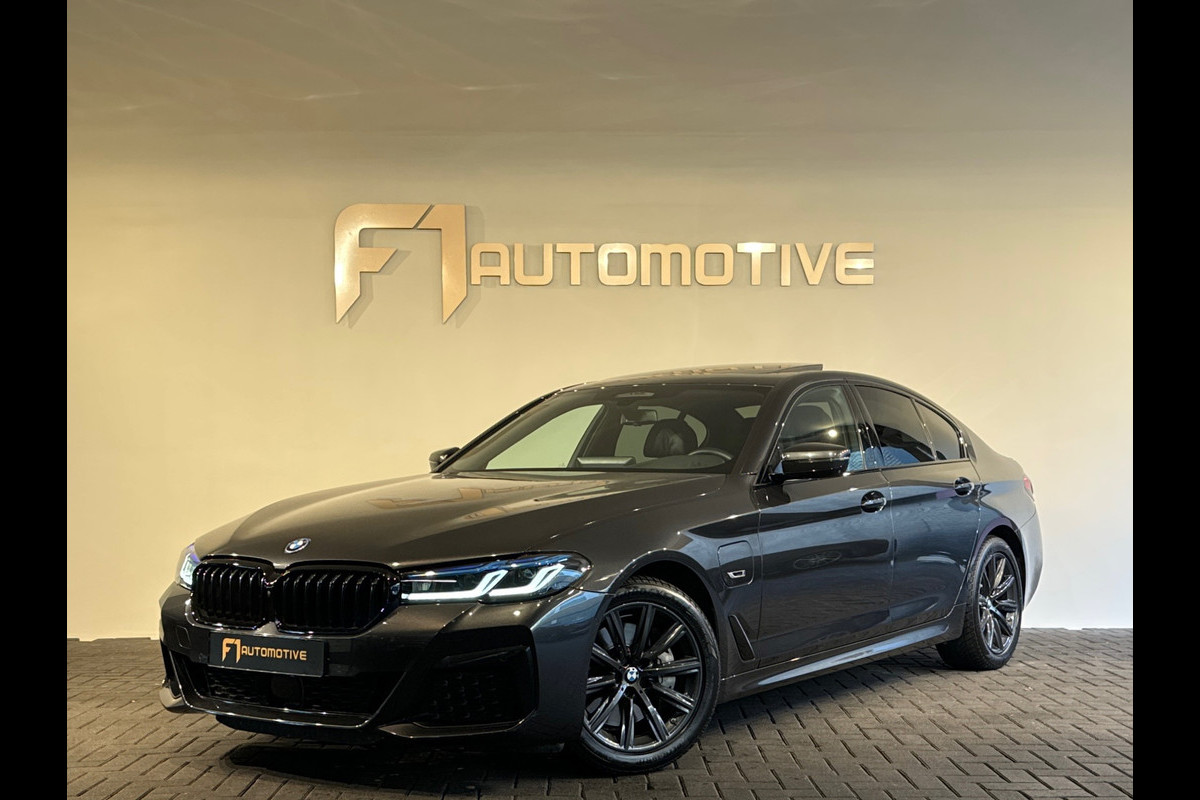 BMW 5 Serie 545e xDrive High Executive M Sport Pano|Memory
