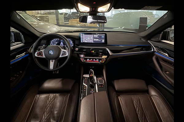 BMW 5 Serie 545e xDrive High Executive M Sport Pano|Memory