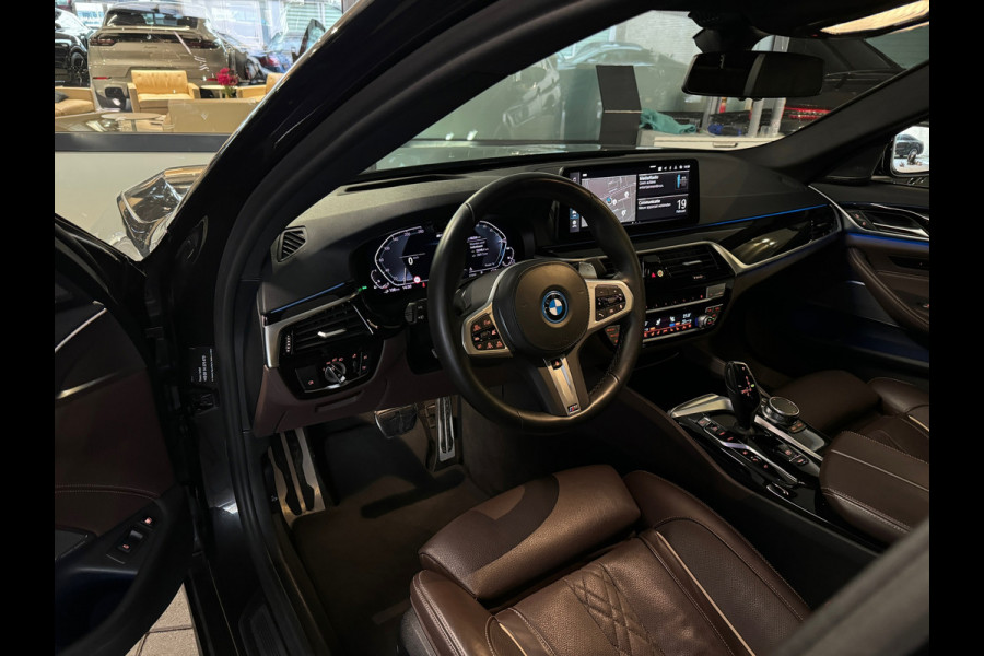 BMW 5 Serie 545e xDrive High Executive M Sport Pano|Memory