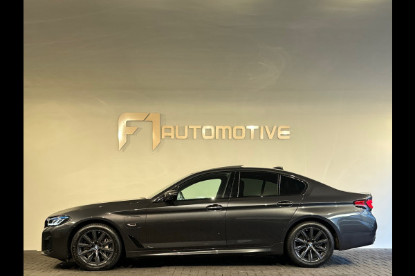 BMW 5 Serie 545e xDrive High Executive M Sport Pano|Memory