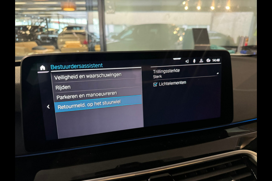 BMW 5 Serie 545e xDrive High Executive M Sport Pano|Memory