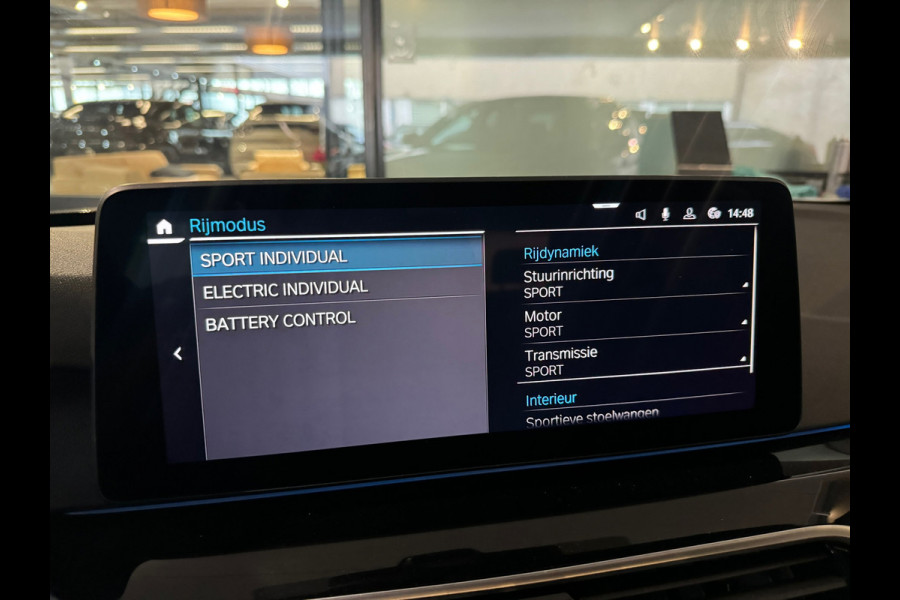 BMW 5 Serie 545e xDrive High Executive M Sport Pano|Memory