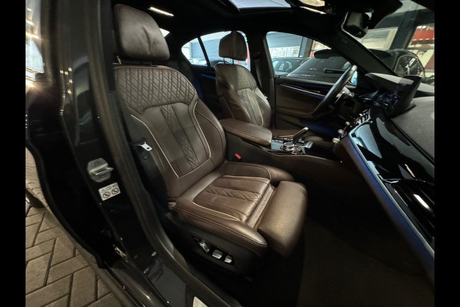 BMW 5 Serie 545e xDrive High Executive M Sport Pano|Memory