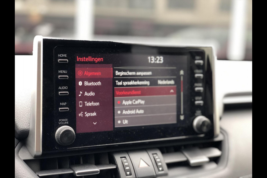 Toyota RAV4 2.5 Hybrid 222pk AWD Style | Trekhaak, Leer, Stoel + Stuurverwarming, Elektrische achterklep, CarPlay, 18 inch