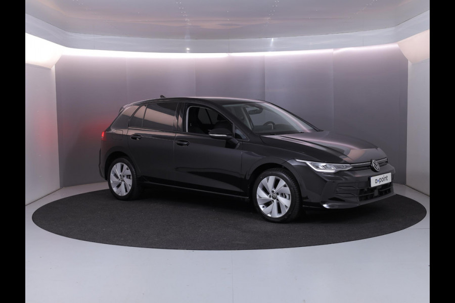 Volkswagen Golf 1.5 eHybrid Life Edition 204 pk Automaat (DSG) | Verlengde garantie | Navigatie via App | Parkeersensoren (Park assist) | Achteruitrijcamera |